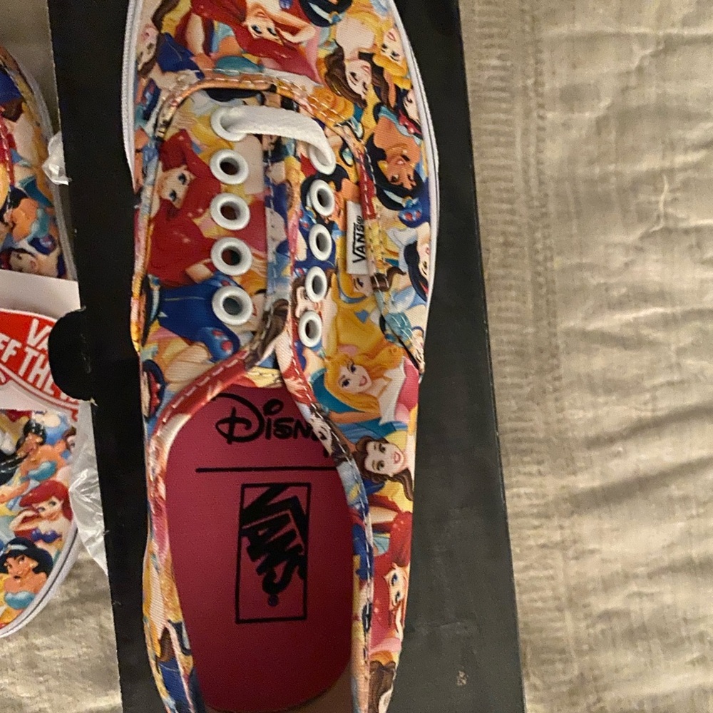 Vans Disney Princess Women’s Shoes - Multicolor - Picture 3 of 6